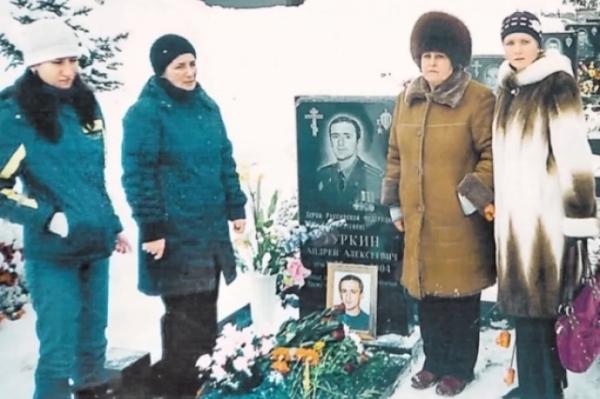 Ja podnjala ejo s kolen i obnjala kak tragedija v beslane srodnila dve semi a527073.webp